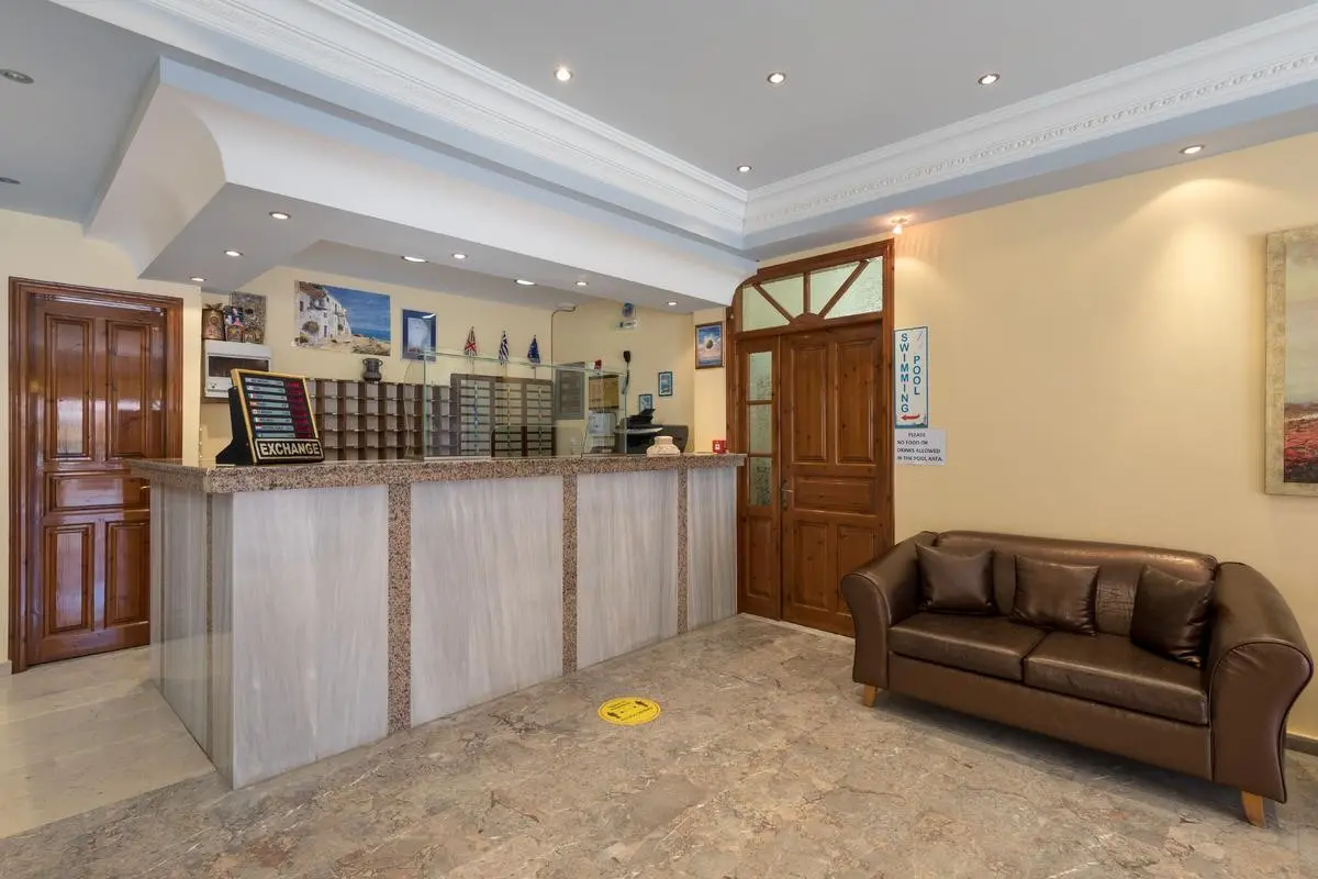 Lefkothea Hotel (Ex Villa Kamari Star) — LEFKIMI