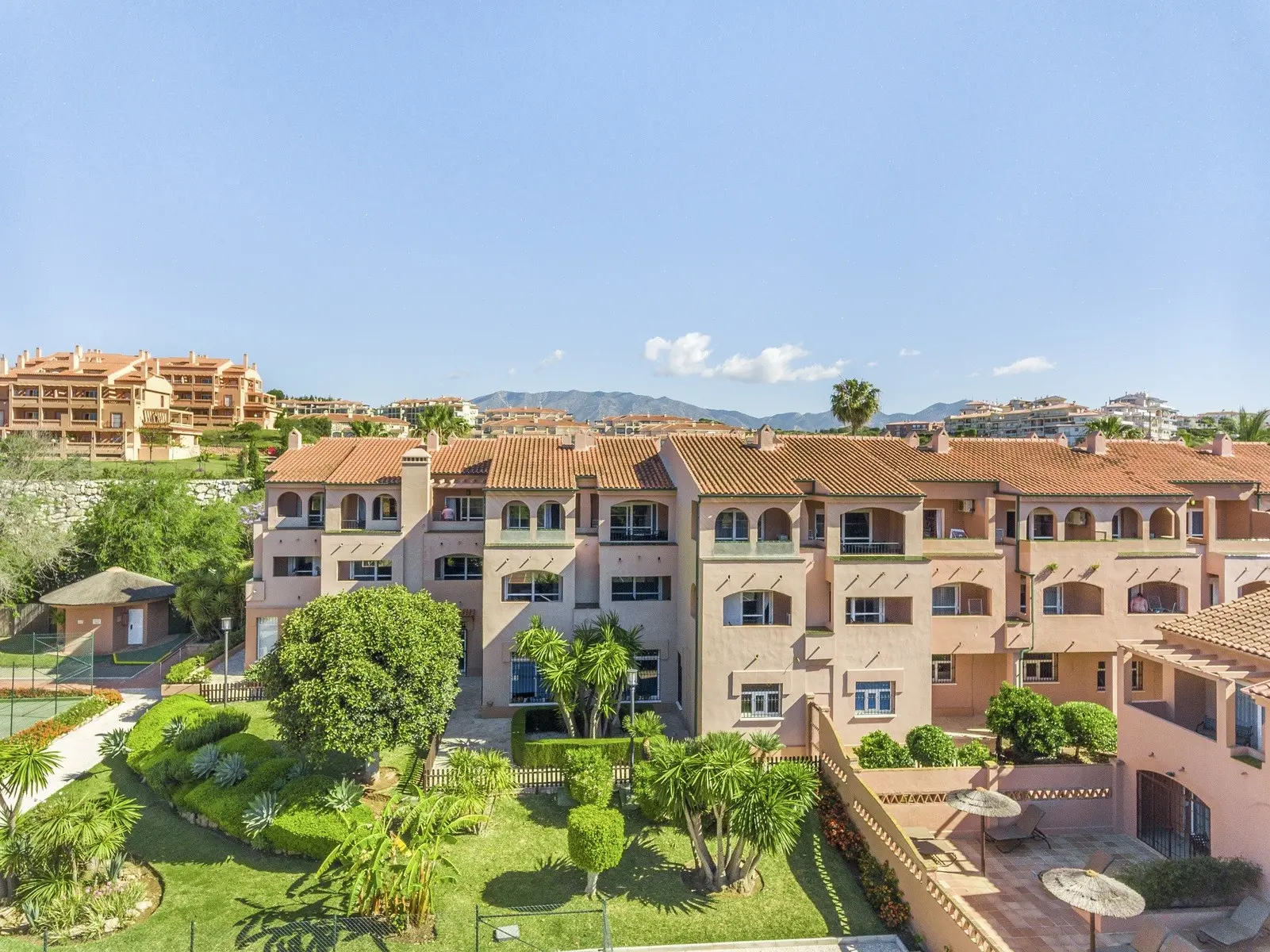 Hotel Los Amigos Beach Club