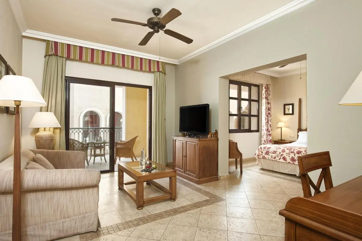 Melia Villaitana — MELIA VILLAITANA