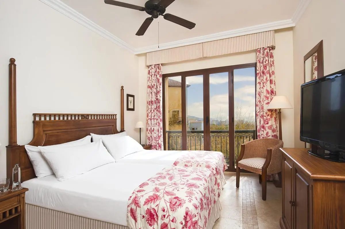 Melia Villaitana — MELIA VILLAITANA