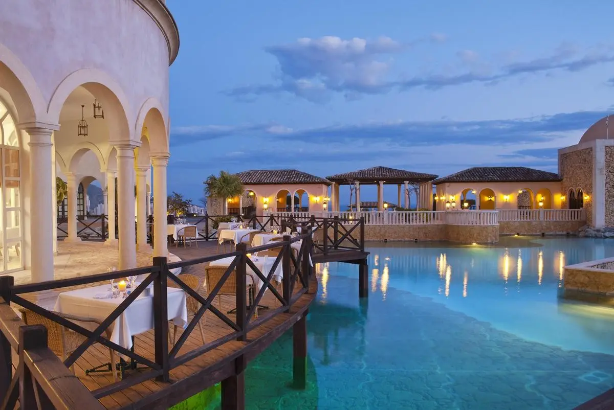 Melia Villaitana — MELIA VILLAITANA