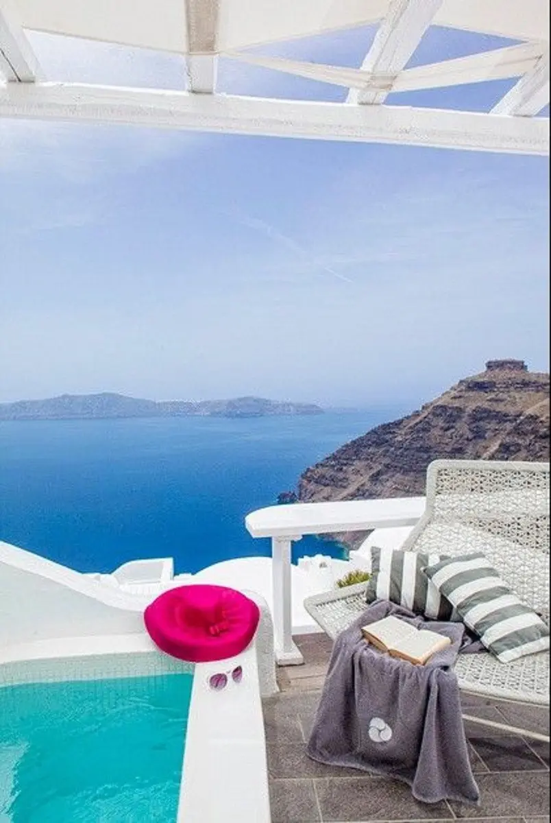 Mill Houses Elegant Suites — MILL HOUSES ELEGANT SUITES