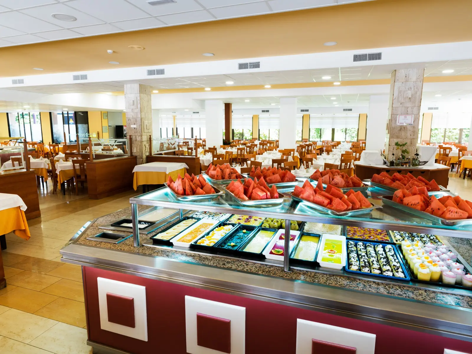 Monarque Cendrillon — MONARQUE CENDRILLON