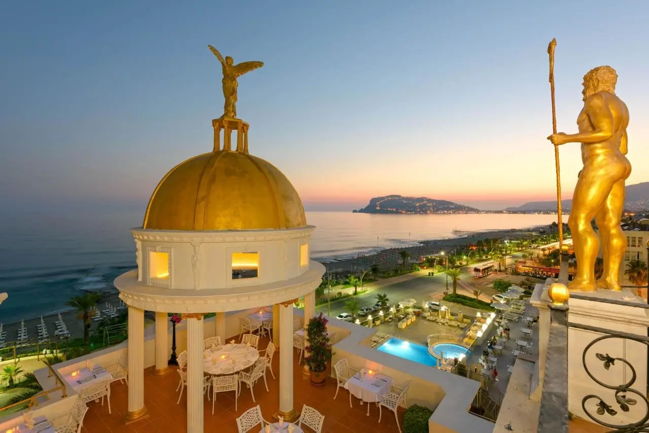 Museum Hotel Antique Roman Palace — MUSEUM HOTEL ANTIQUE ROMAN PALACE