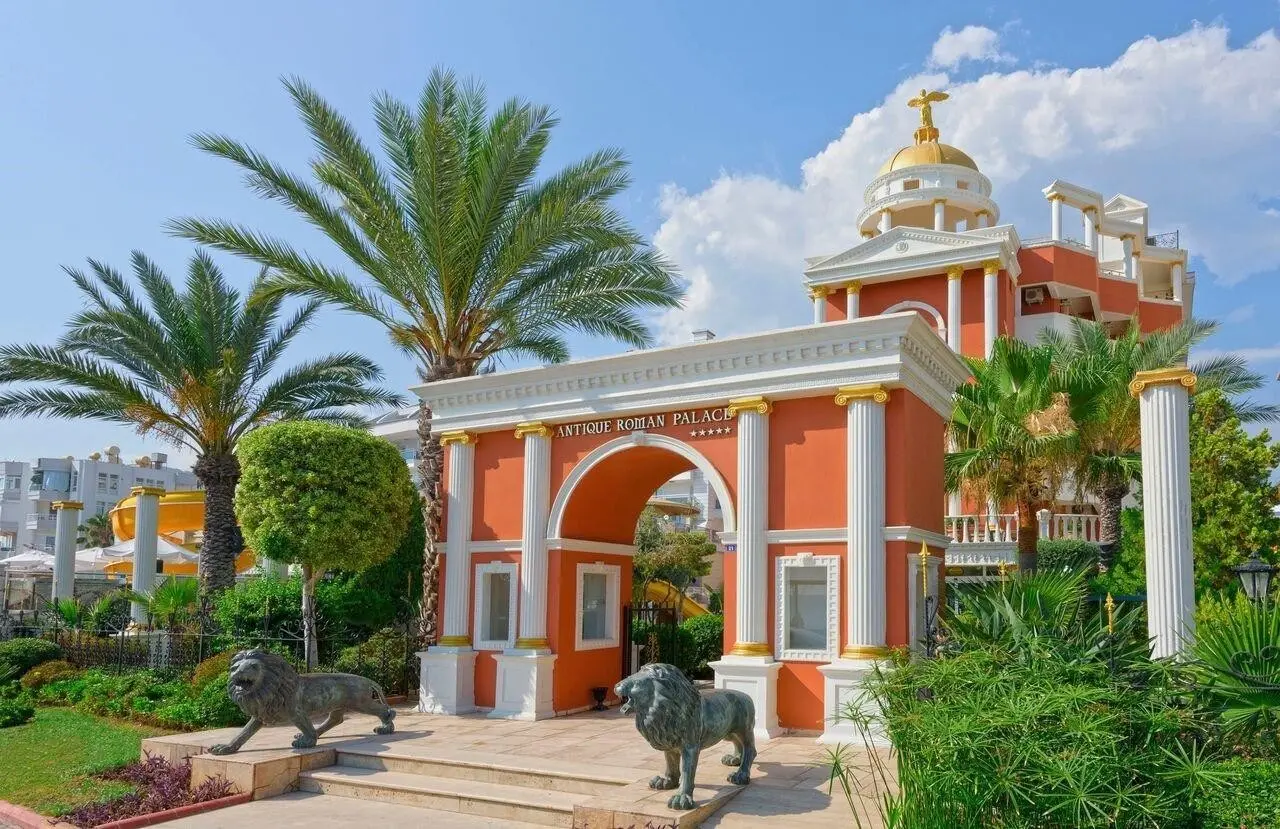 Museum Hotel Antique Roman Palace — MUSEUM HOTEL ANTIQUE ROMAN PALACE