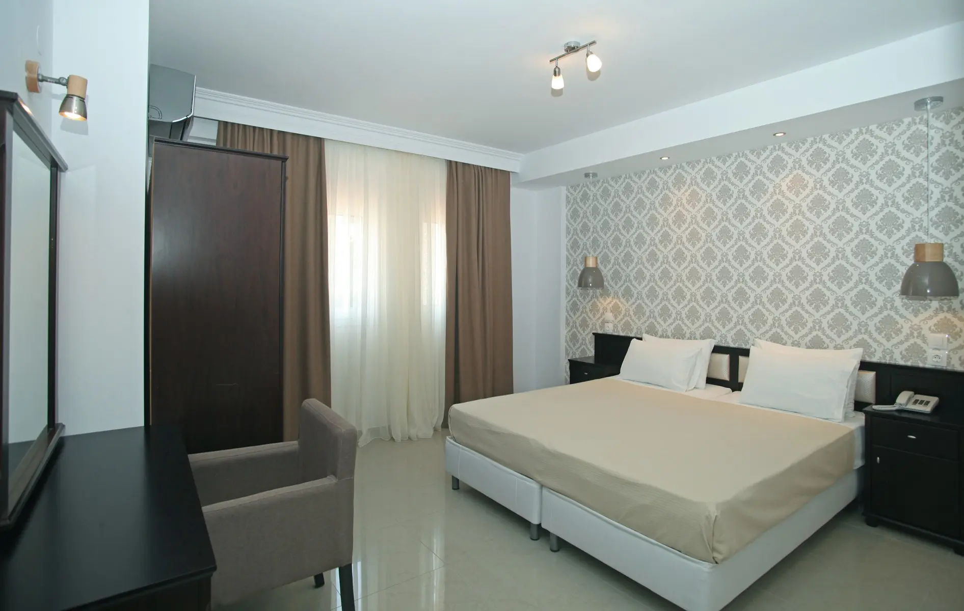 Naias Beach Hotel — NAIAS BEACH