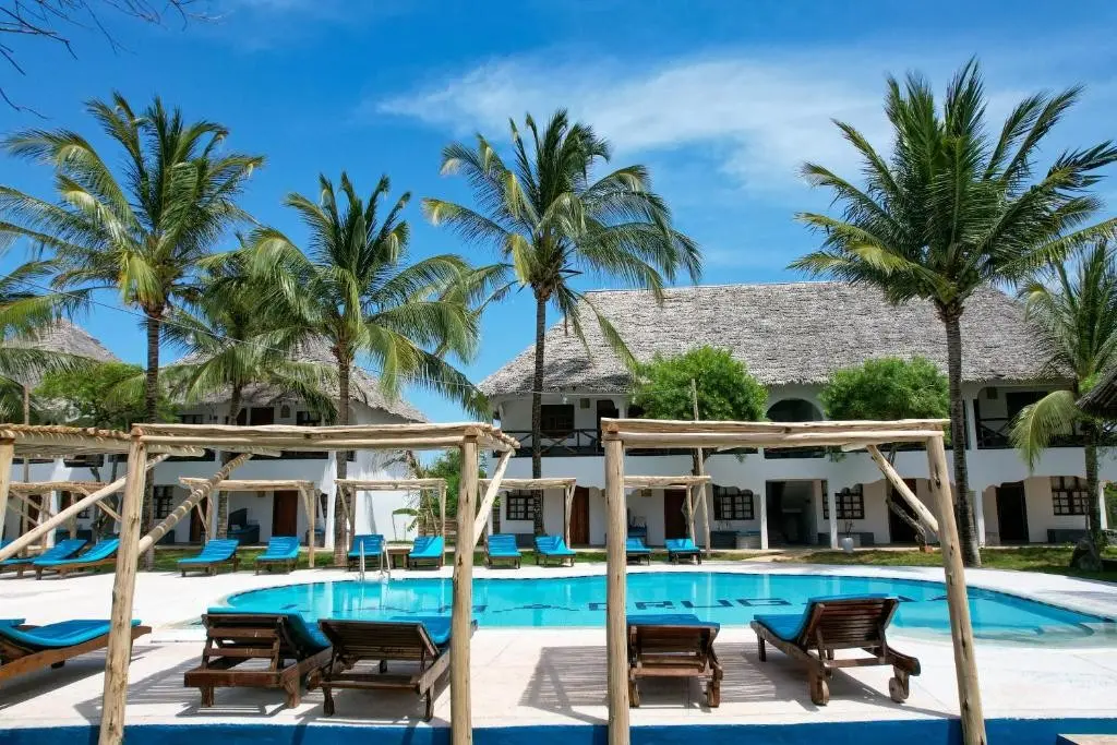 Basen w hotelu Nest Style Zanzibar