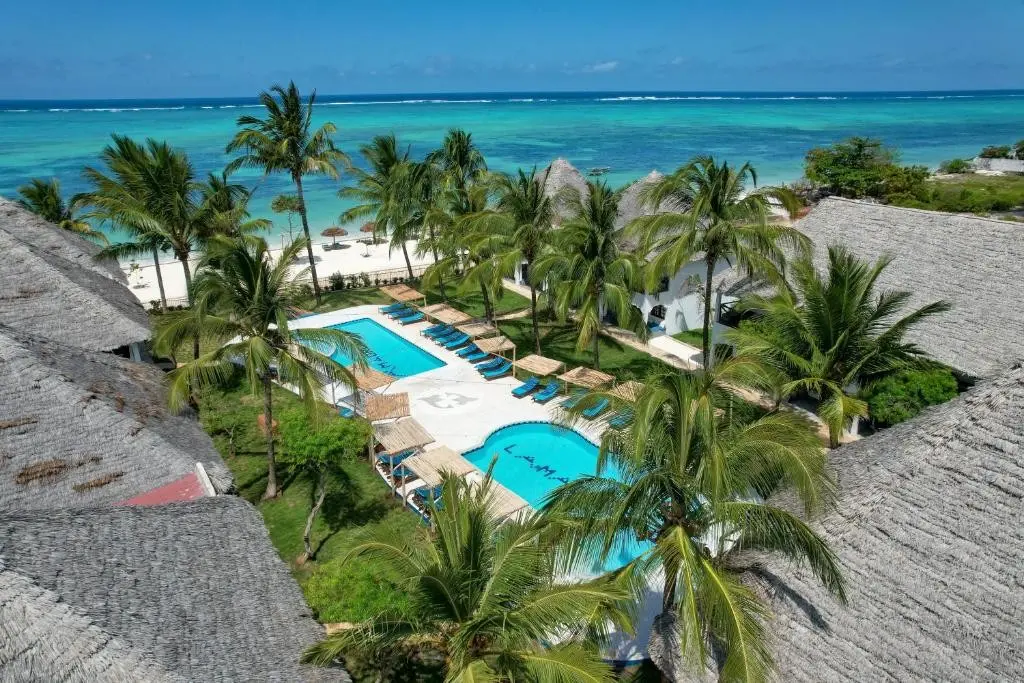 Basen w hotelu Nest Style Zanzibar