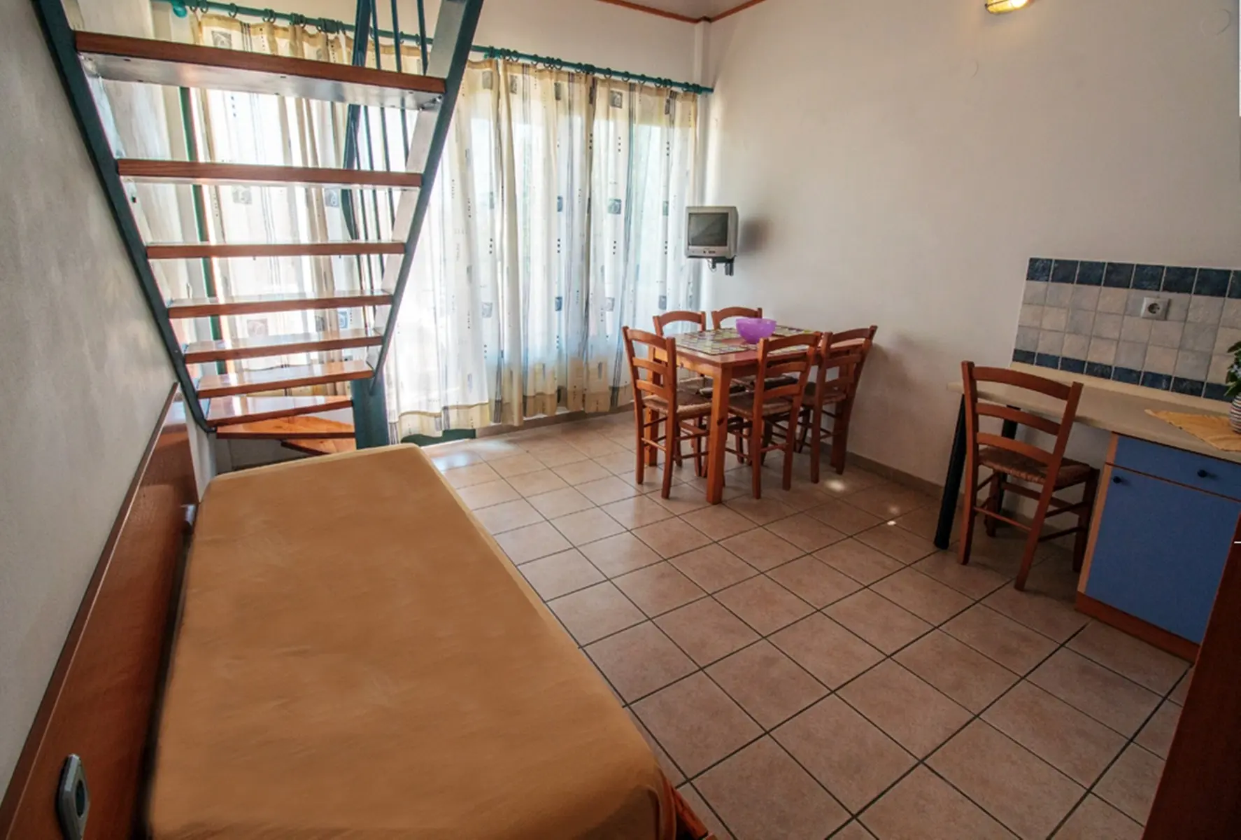 Nireas Studios and Apartments — NIREAS STUDIOS AND APARTMENTS