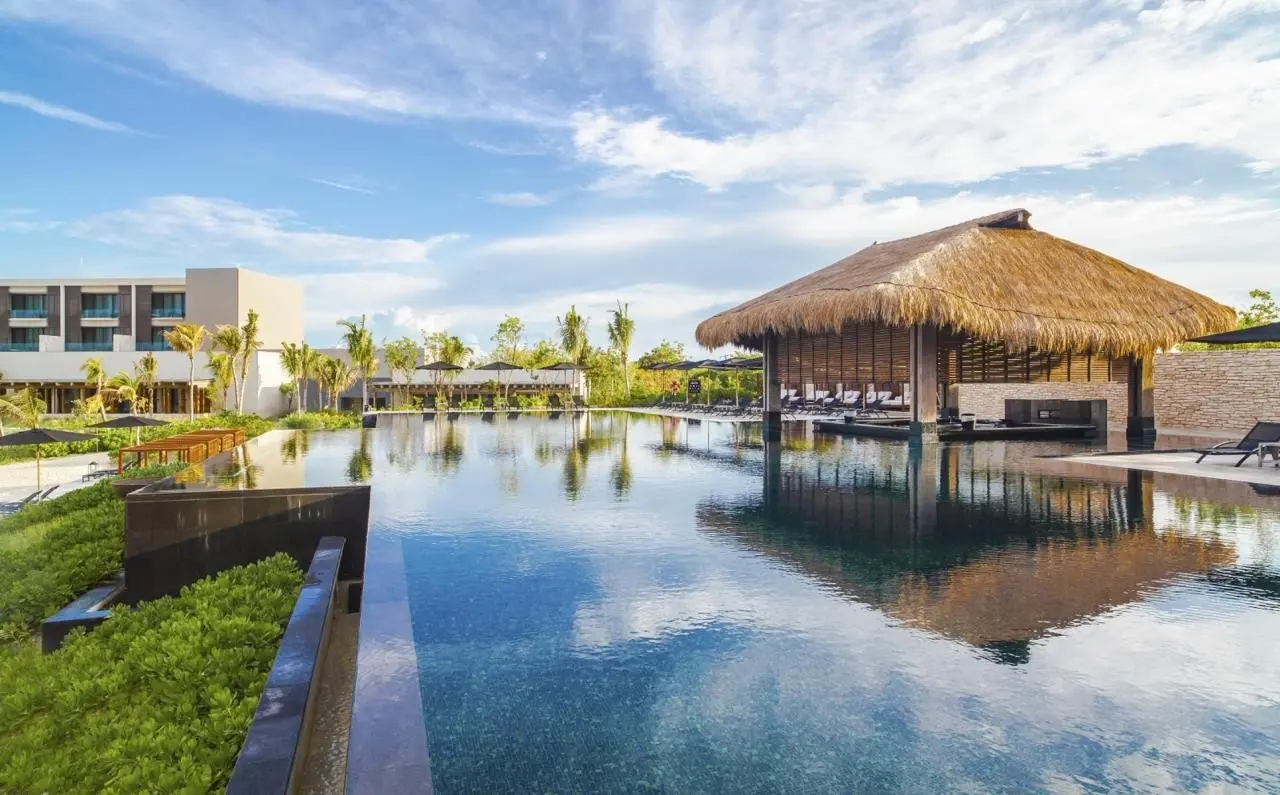 Nizuc Resort & Spa — NIZUC RESORT & SPA