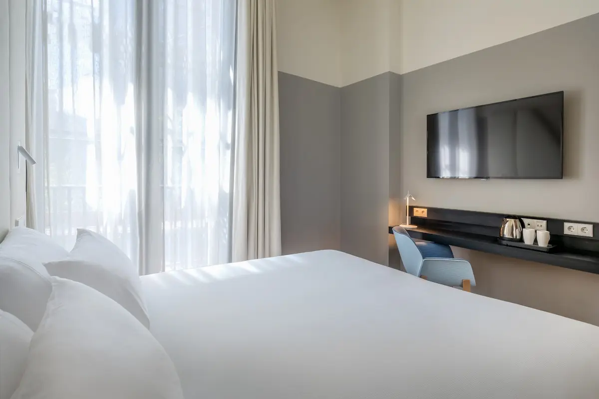 Occidental Diagonal 414 — OCCIDENTAL DIAGONAL 414