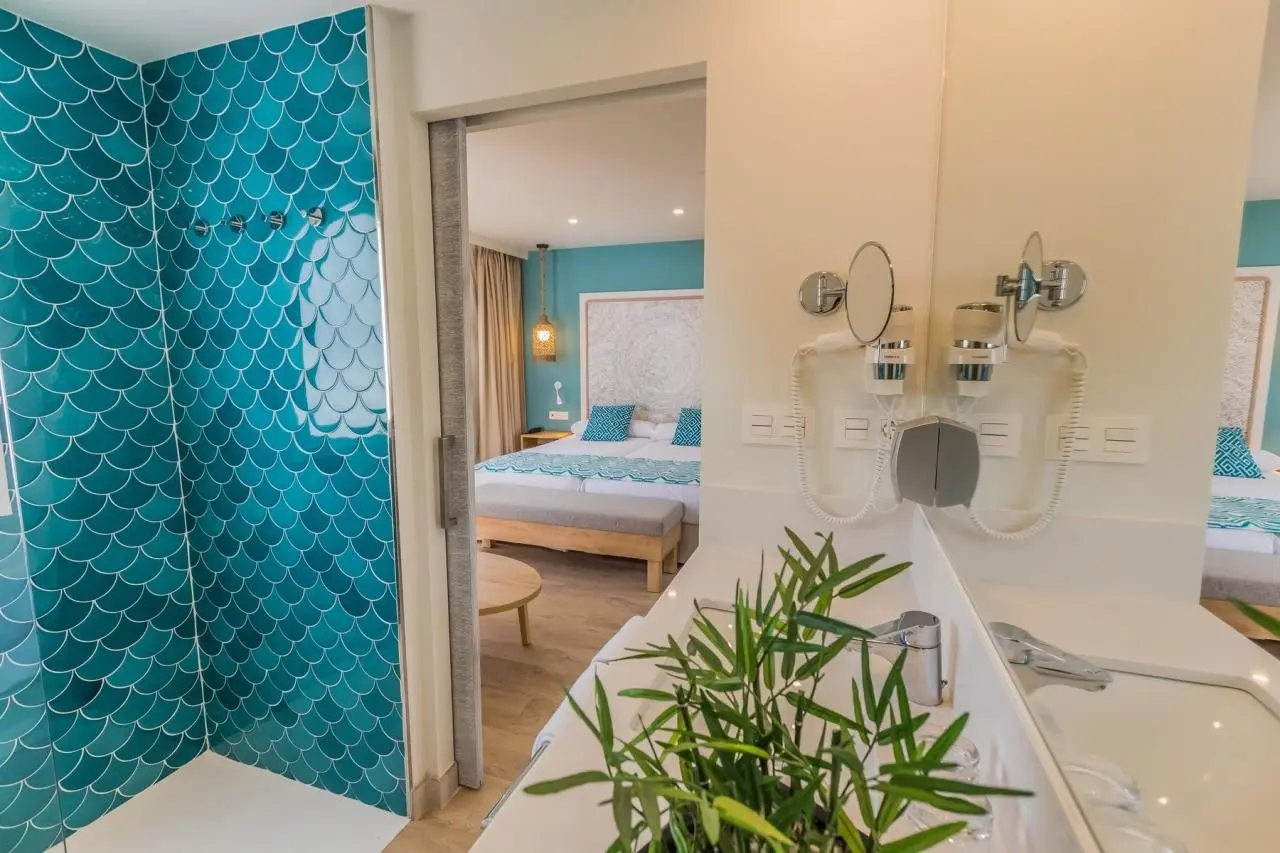 Occidental Torremolinos Playa — OCCIDENTAL TORREMOLINOS PLAYA (EX SMY)