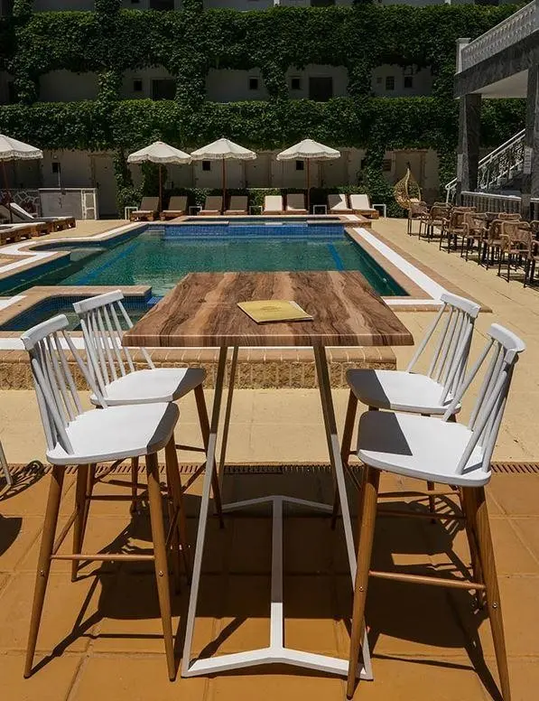 Basen w hotelu Olympic Kosmas Hotel