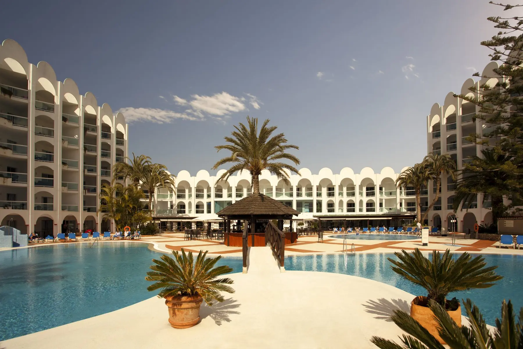 Basen w hotelu Ona Marinas de Nerja Spa Resort