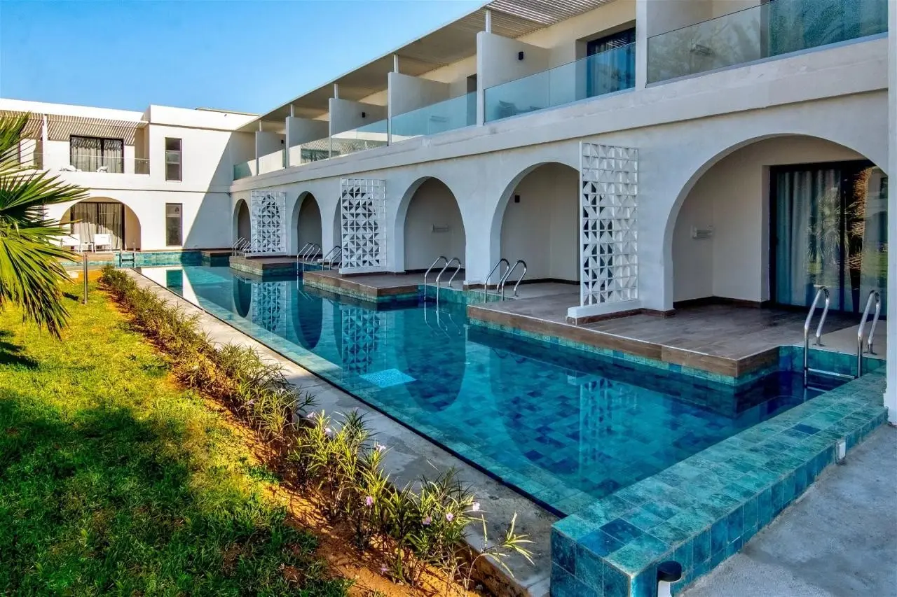 One Resort Premium — ONE RESORT PREMIUM