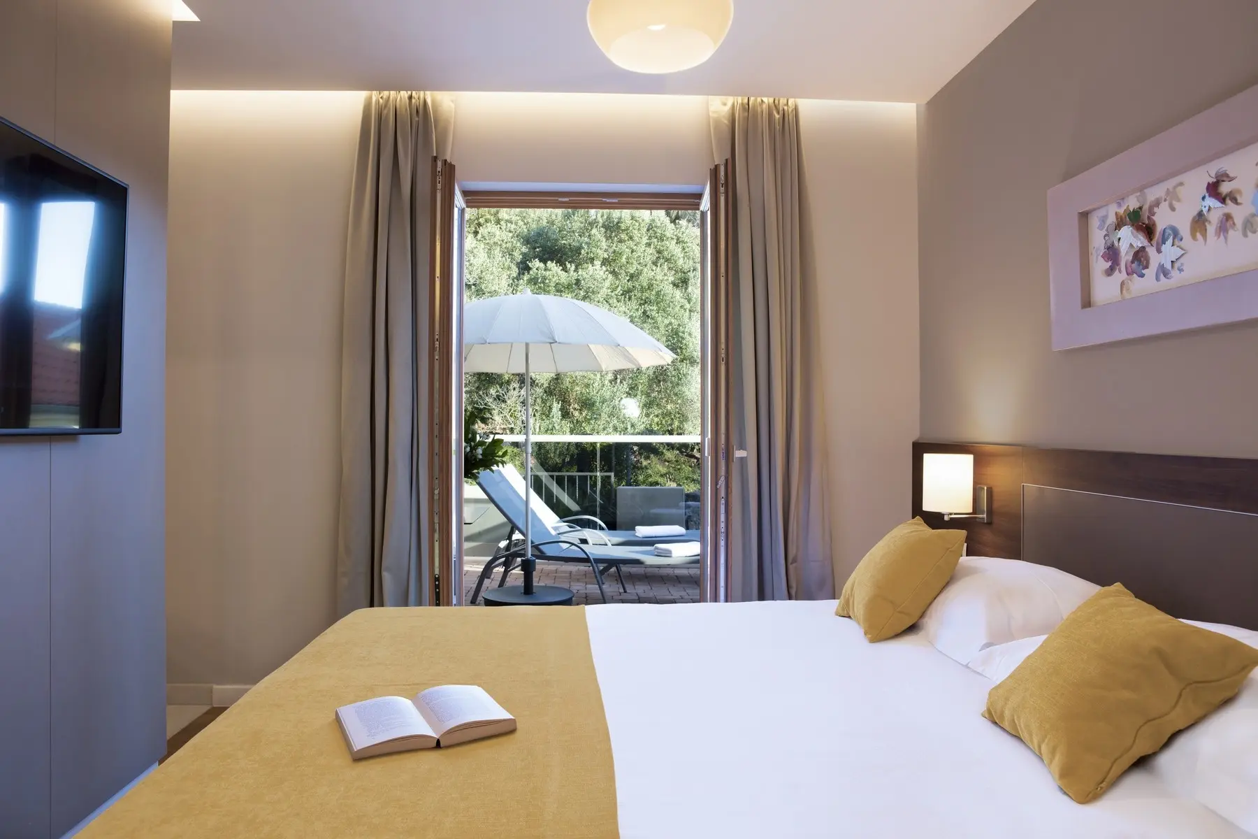 Palace Natali — PALACE NATALI