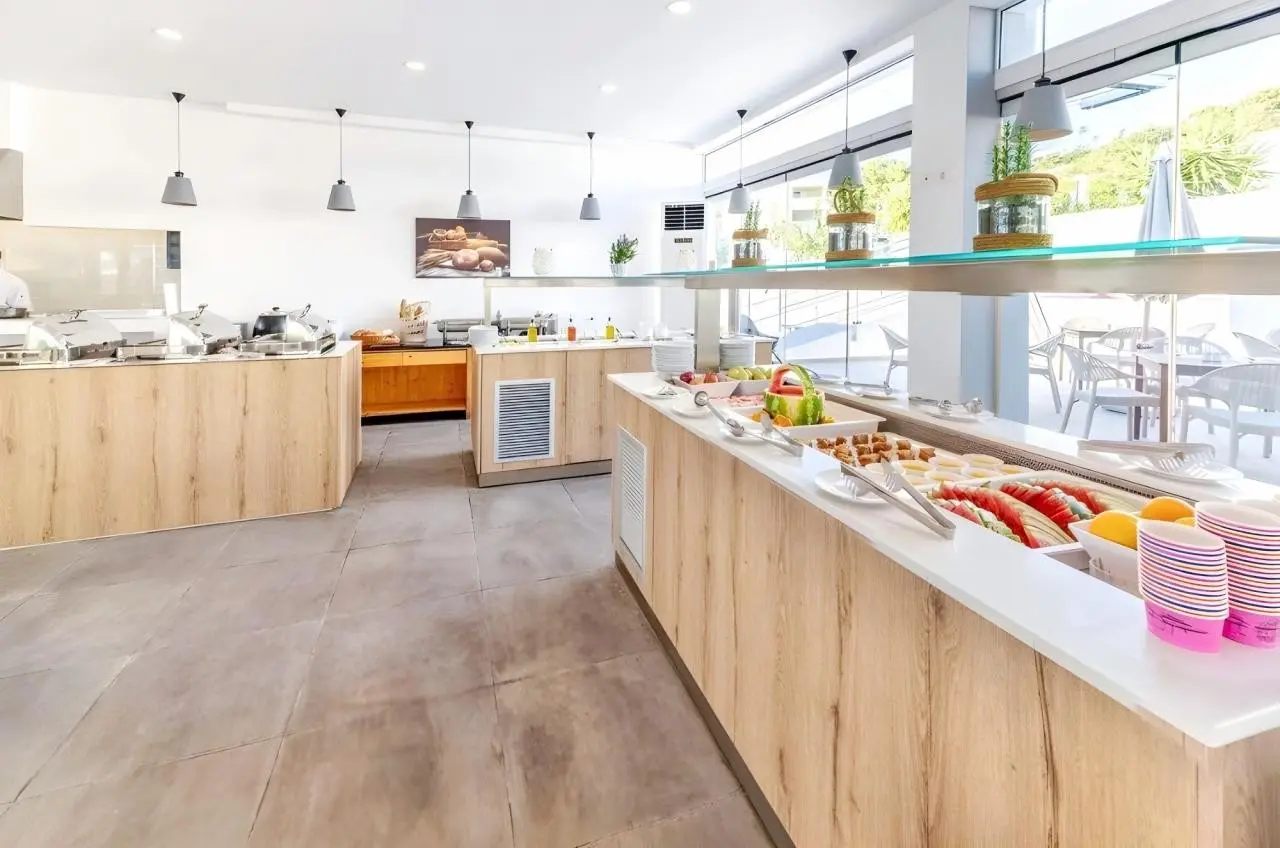 Pefkos Breeze — PEFKOS BREEZE