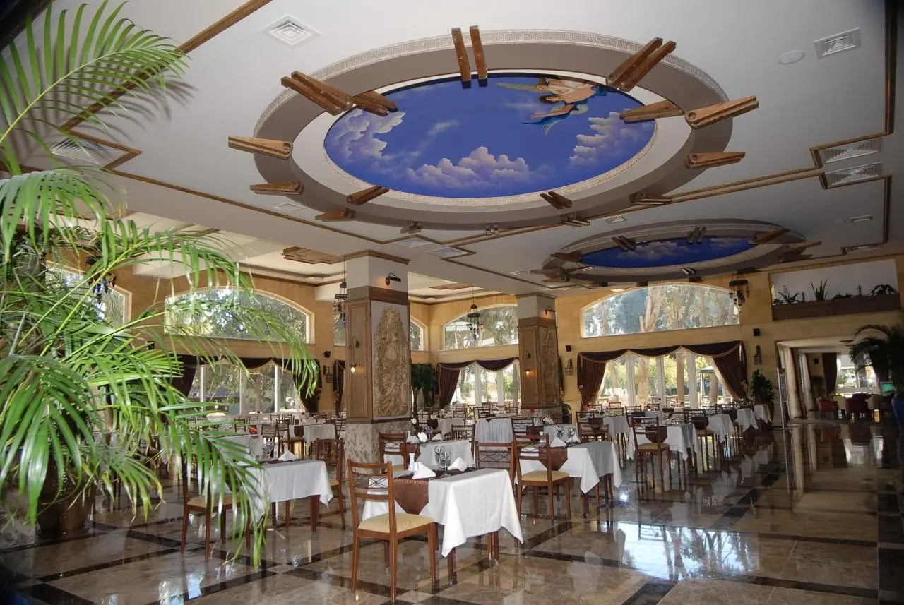 Pia Bella Hotel — PIA BELLA