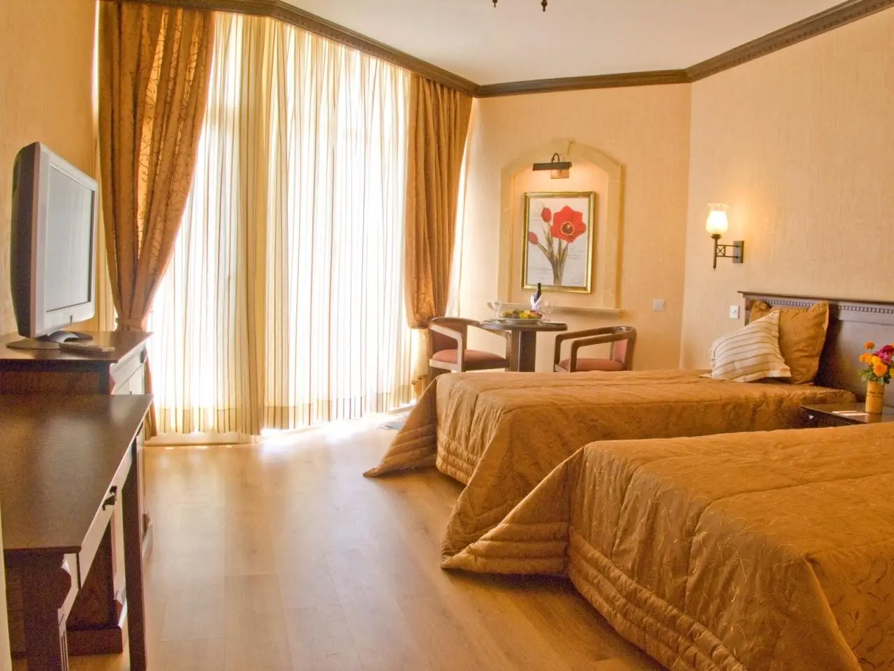 Pia Bella Hotel — PIA BELLA