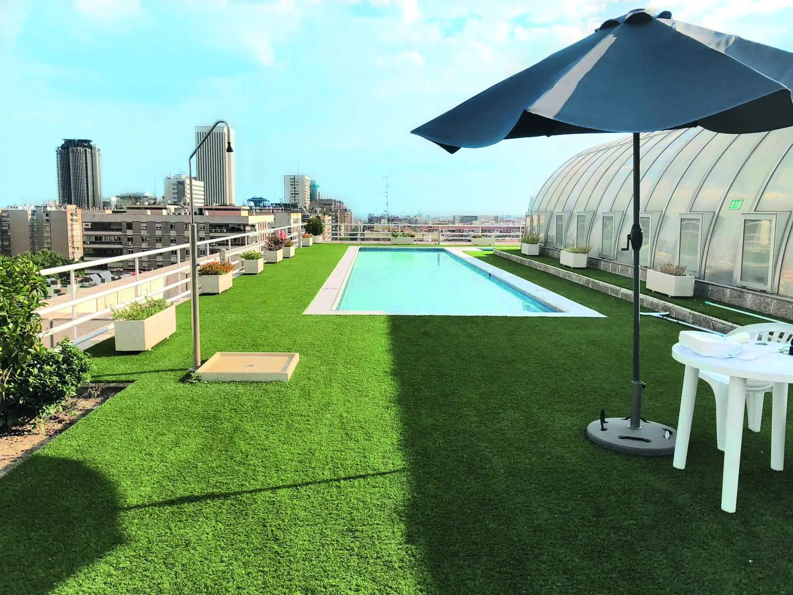 Pierre V. Madrid Eurobuilding 2 Aptos — PIERRE V. MADRID EUROBUILDING 2 APTOS