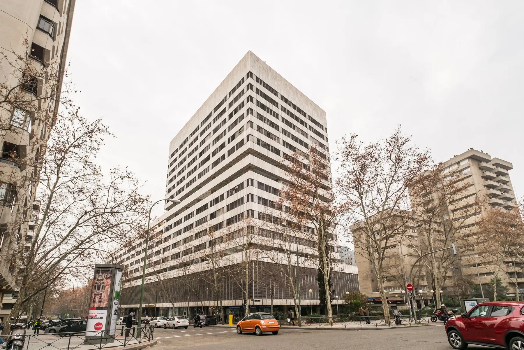 Pierre V. Madrid Eurobuilding 2 Aptos — PIERRE V. MADRID EUROBUILDING 2 APTOS