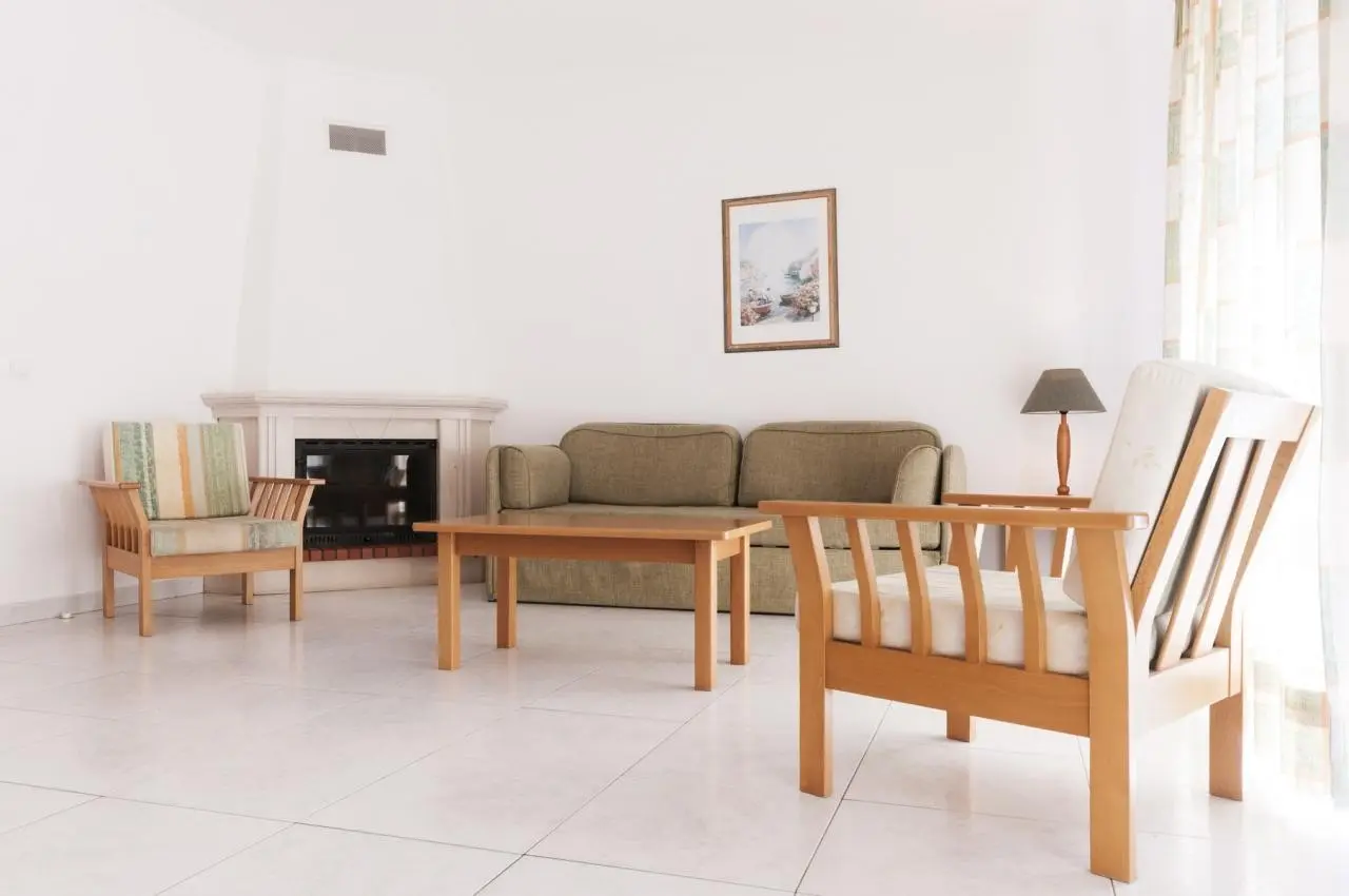 Plaza Real Aparthotel — PLAZA REAL APARTHOTEL