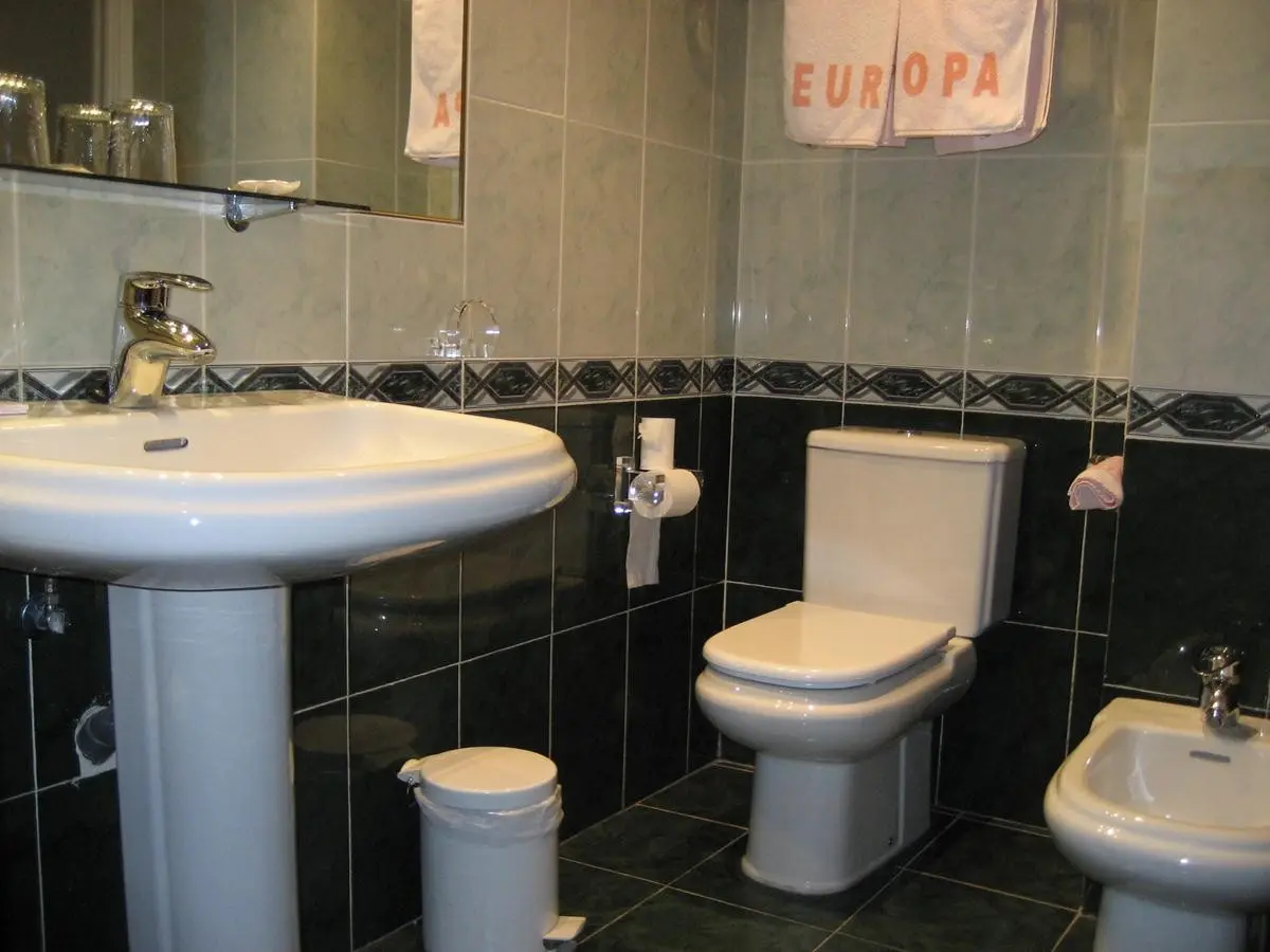 Port Europa — PORT EUROPA