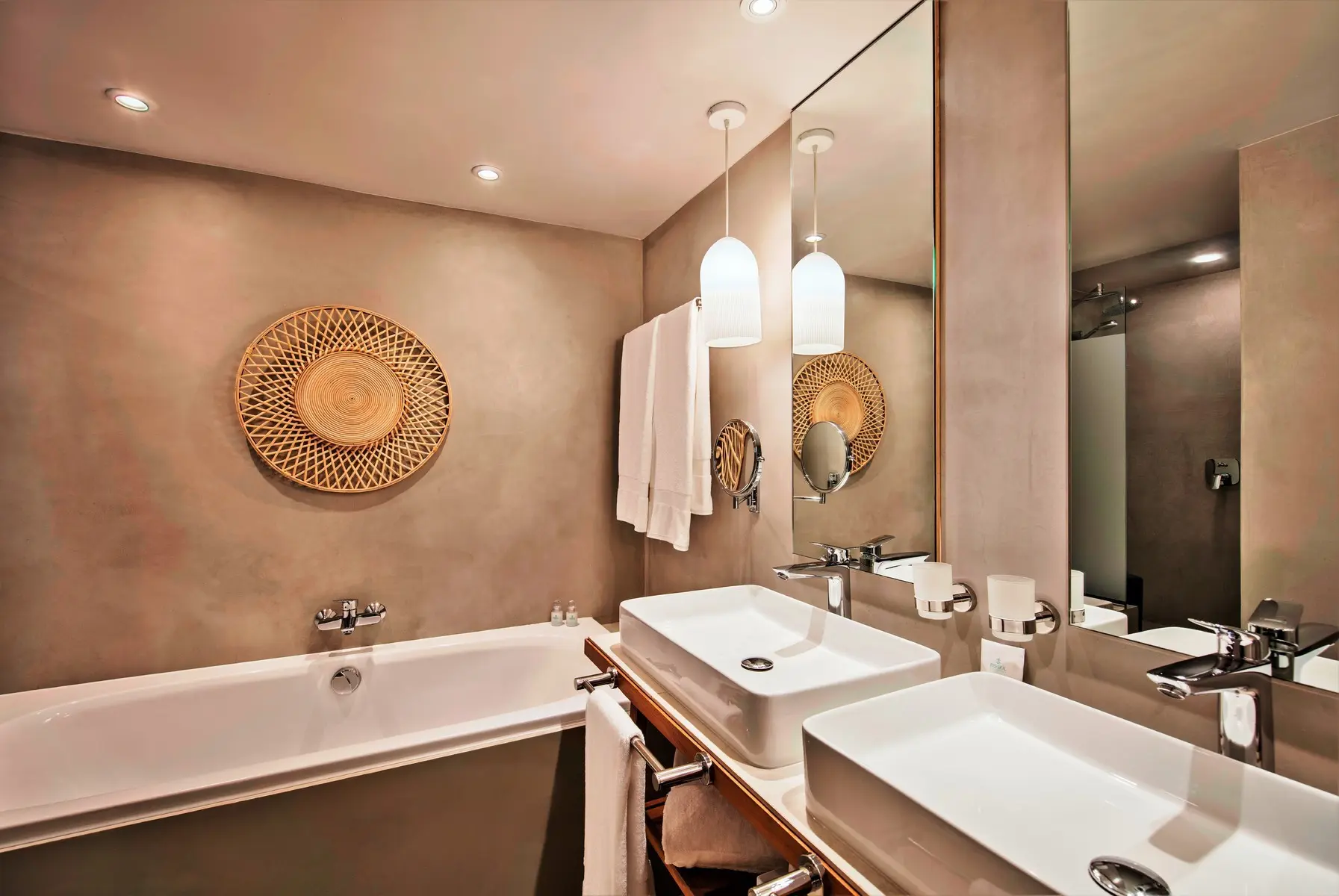 Preskil Island Resort — PRESKIL ISLAND RESORT