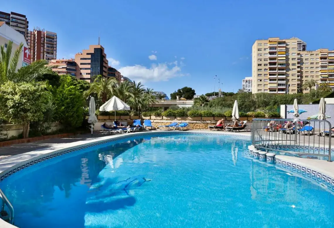 Basen w hotelu Prince Park