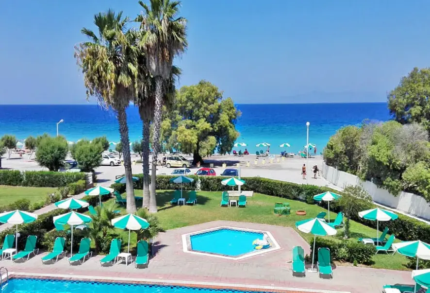 Hotel Pylea Beach