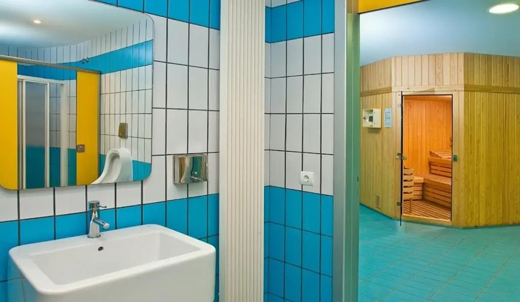 RH Royal (Adults Only) — RH ROYAL - ADULTS ONLY