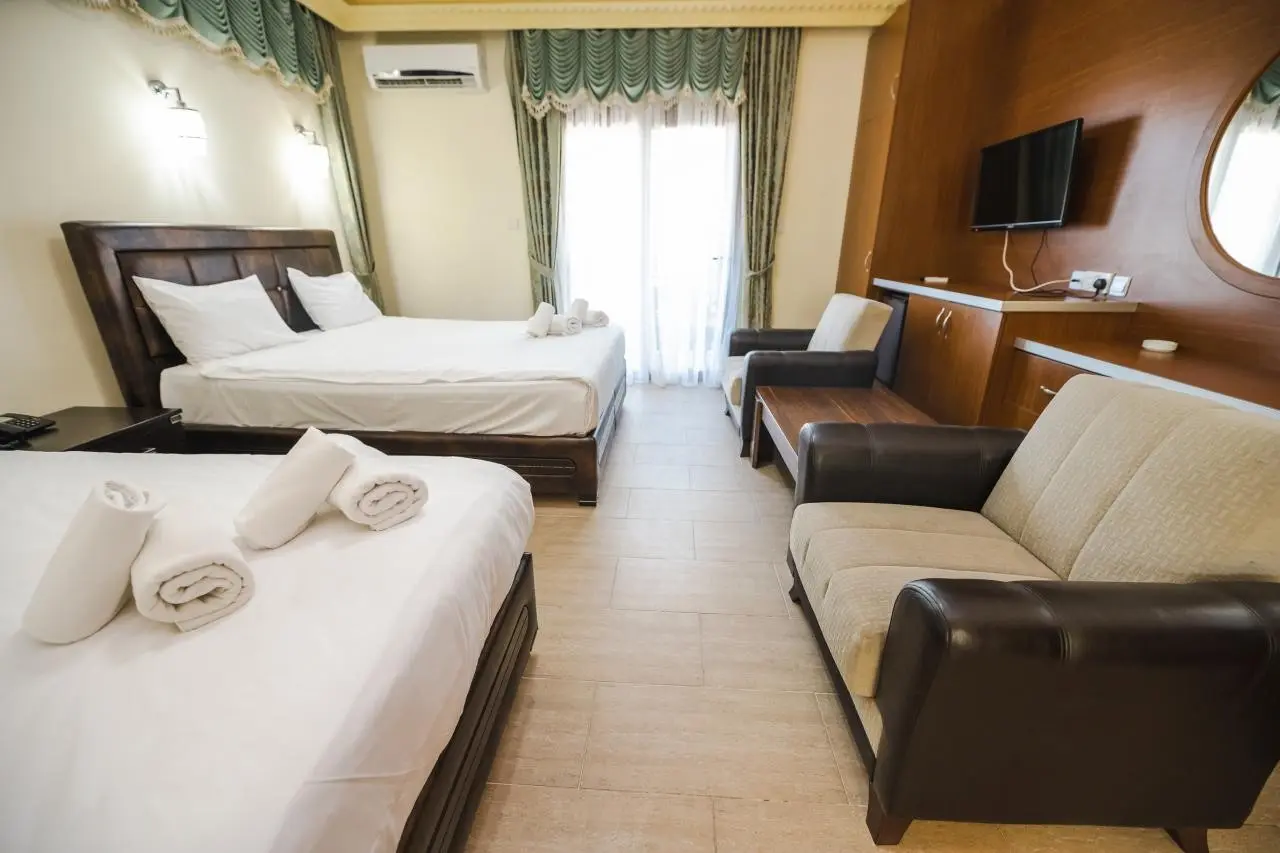 Riverside Garden Resort — RIVERSIDE GARDEN RESORT