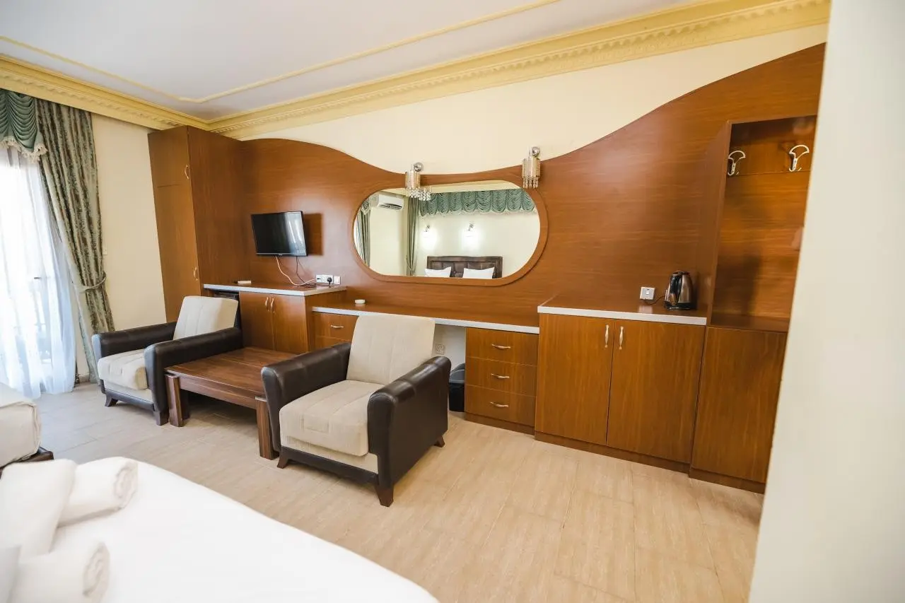 Riverside Garden Resort — RIVERSIDE GARDEN RESORT