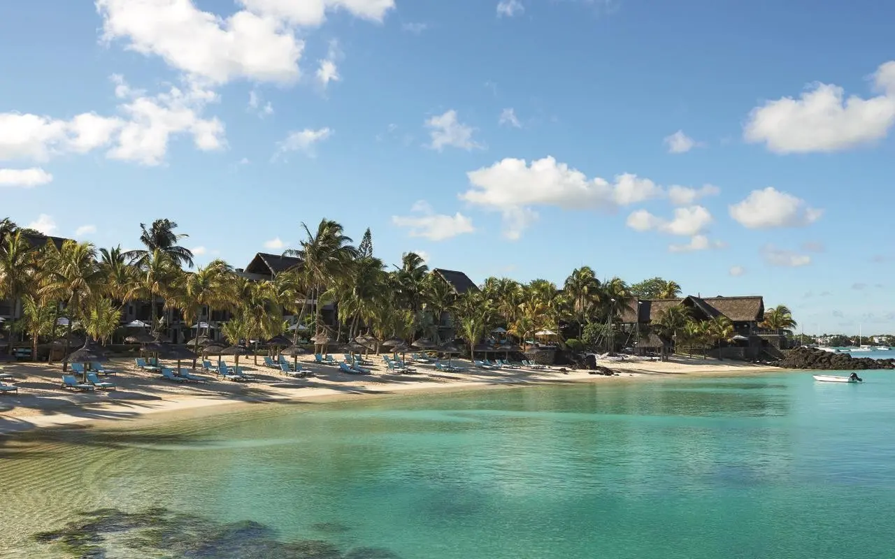 Royal Palm Beachcomber Luxury — ROYAL PALM BEACHCOMBER LUXURY