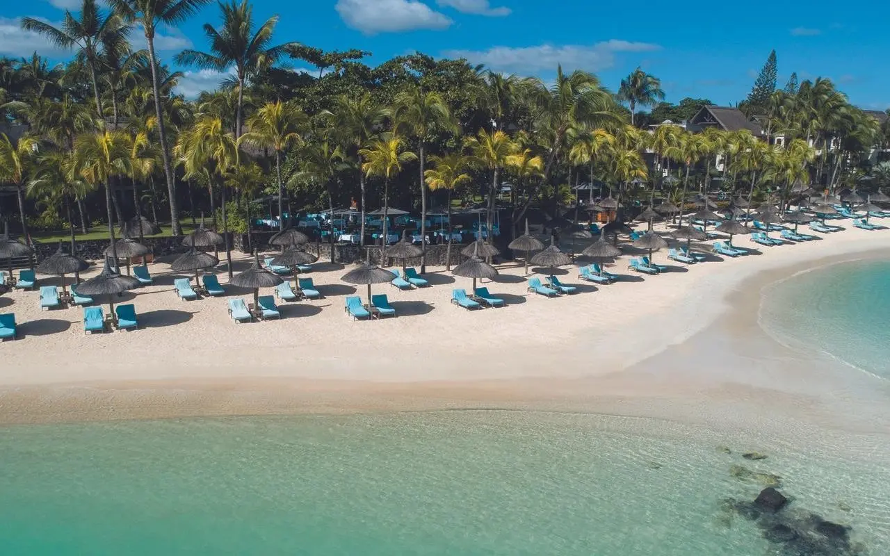 Royal Palm Beachcomber Luxury — ROYAL PALM BEACHCOMBER LUXURY