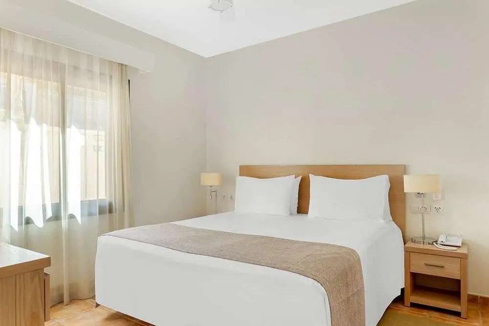 Royal Sunset Beach Club — ROYAL SUNSET BEACH CLUB