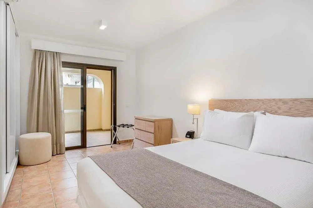 Royal Sunset Beach Club — ROYAL SUNSET BEACH CLUB