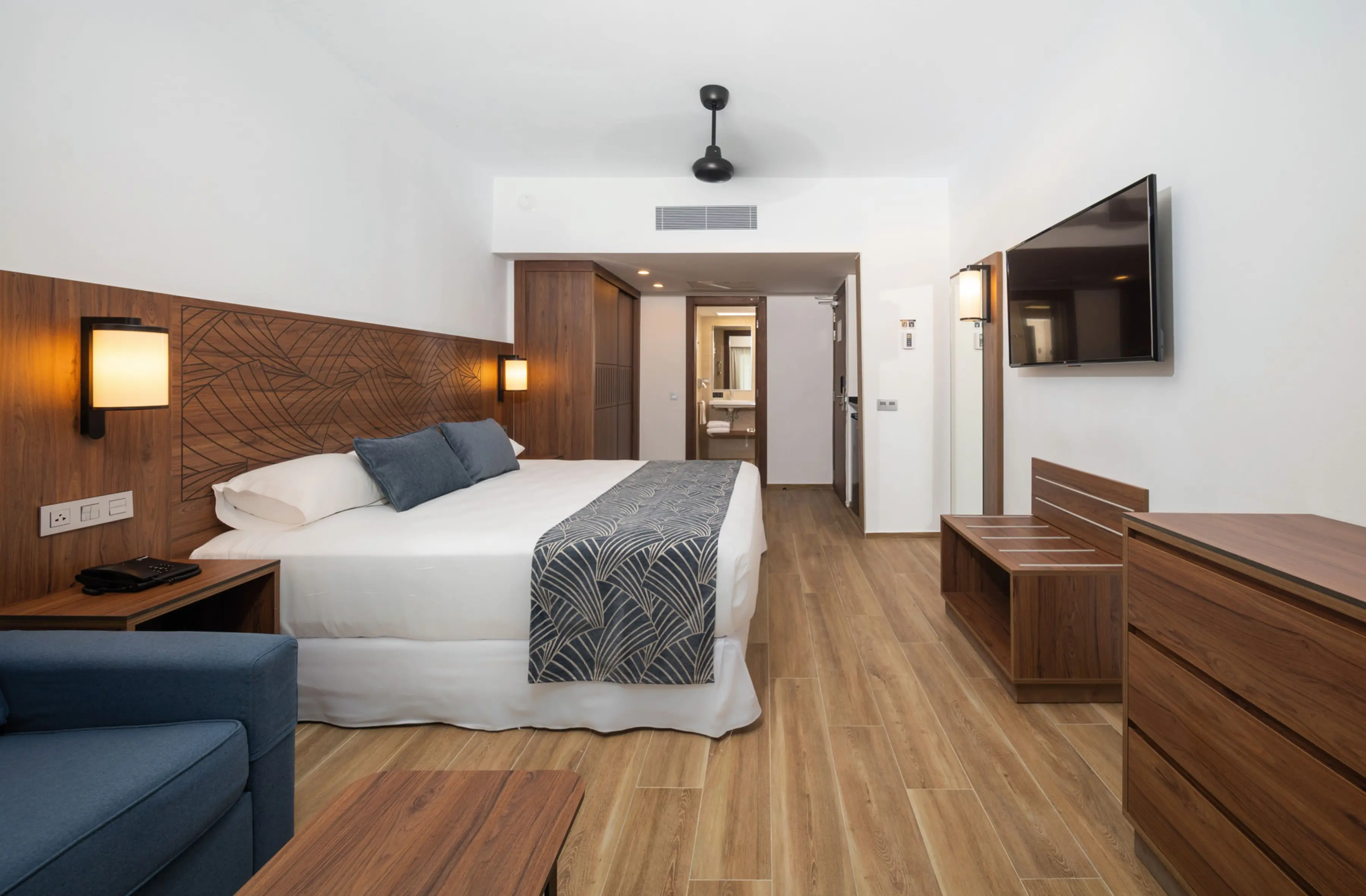 S Hotel Montego Bay – All Inclusive — RIU MONTEGO BAY