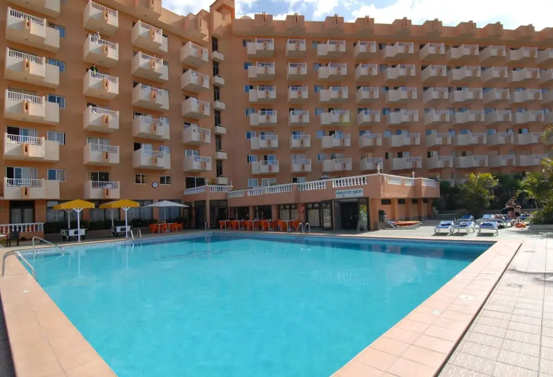 Basen w hotelu Servatur Caribe