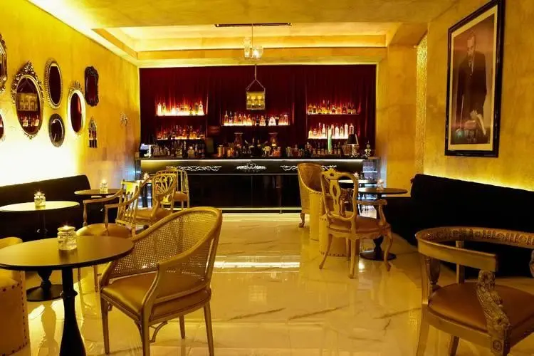 Sh Ingles Boutique — SH INGLES BOUTIQUE