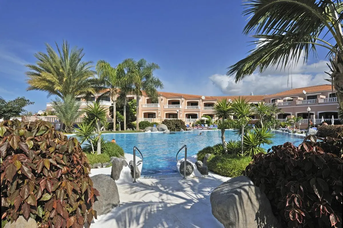 Sol Sun Beach Apartamentos — SOL SUN BEACH APARTAMENTOS