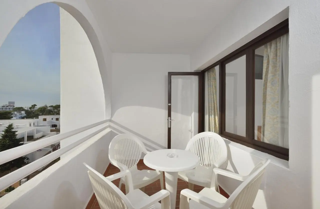 Sol Sun Beach Apartamentos — SOL CALA D'OR APARTMENTS