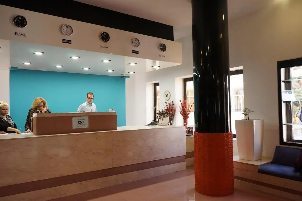 St. George's Park Hotel — ST. GEORGE'S PARK