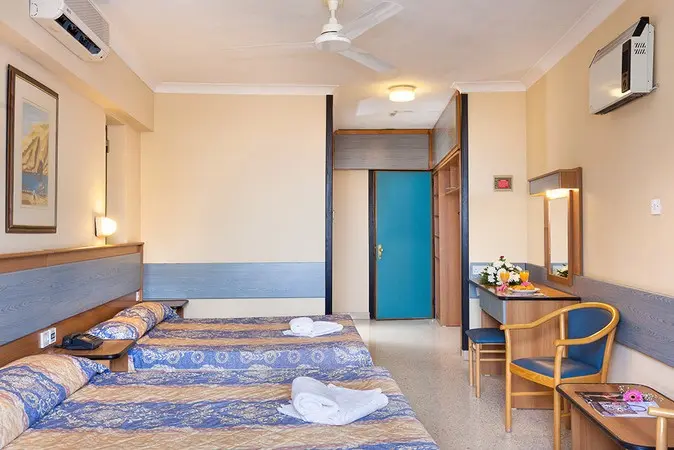 St. George's Park Hotel — ST. GEORGE'S PARK