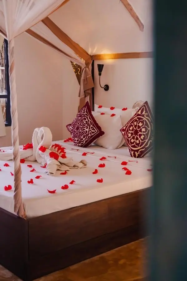 Sunshine Bay Hotel Zanzibar — SUNSHINE BAY HOTEL ZANZIBAR