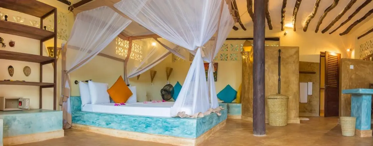 Sunshine Marina Lodge — SUNSHINE MARINA LODGE