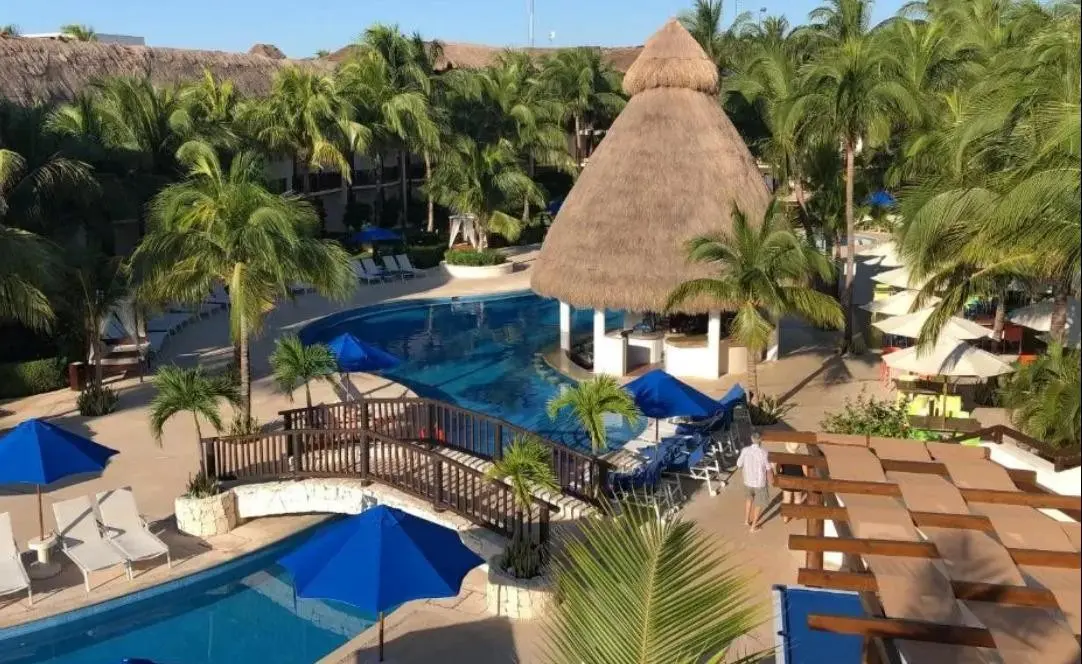 The Reef Coco Beach — THE REEF COCO BEACH