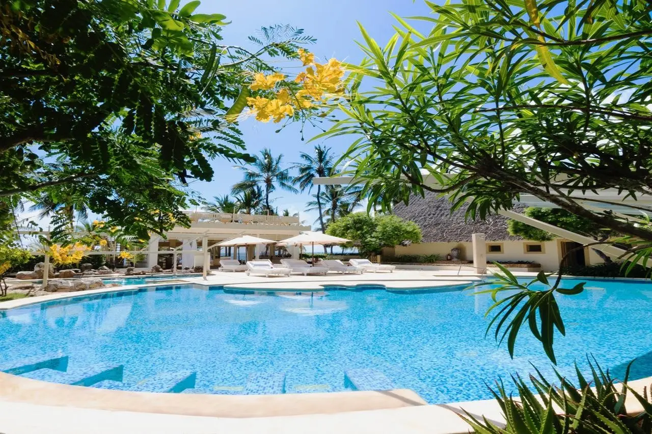 Basen w hotelu The Sands At Chale Island
