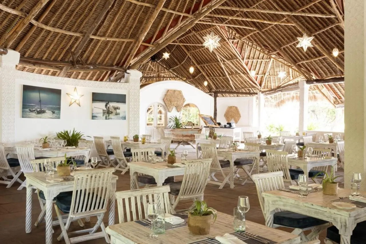 Restauracja i jedzenie w hotelu The Sands At Chale Island