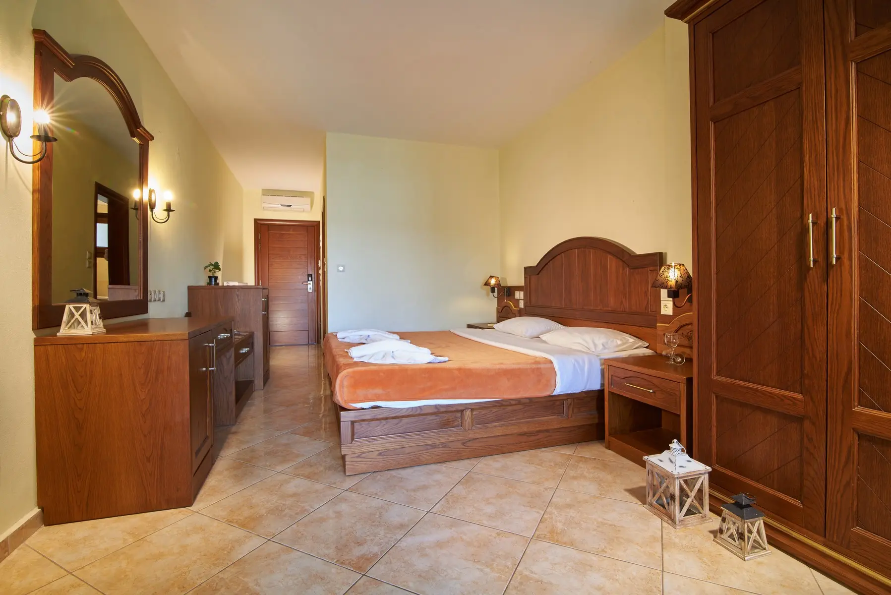 Toroni Blue Sea — TORONI BLUE SEA